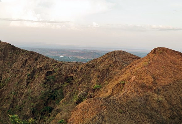 Caldera de Masaya, volcán activo y excursión a la cueva de los murciélagos en Nicaragua
