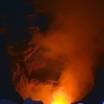 Observación de volcanes en vivo – tour nocturno al volcán Masaya en Nicaragua.