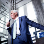 Charlie Crist encabeza carta pidiendo extensión de TPS para nicaragüenses