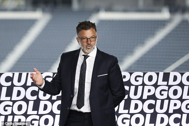 Anthony Hudson buscará llevar a EE. UU. de regreso a la gloria después de una campaña de la Copa Mundial manchada por reclamos de chantaje entre el ex entrenador en jefe de EE. UU. Gregg Berhalter y el extremo Gio Reyna.