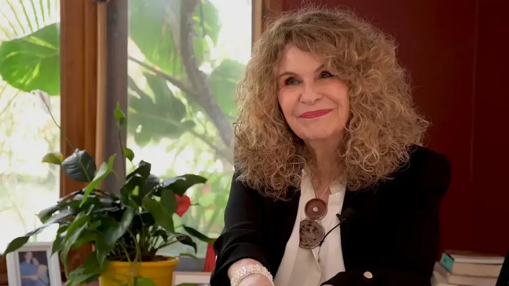 Gioconda Belli presenta recital de poesía y canto por Nicaragua