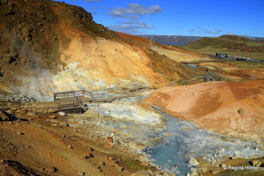 El área de Krysuvik es una gran demostración de los poderes geotérmicos en Reykjanes.