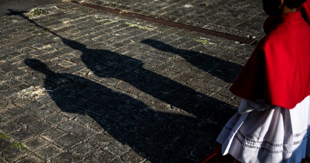 Policía de Nicaragua encarcela a otro sacerdote católico en última represión
