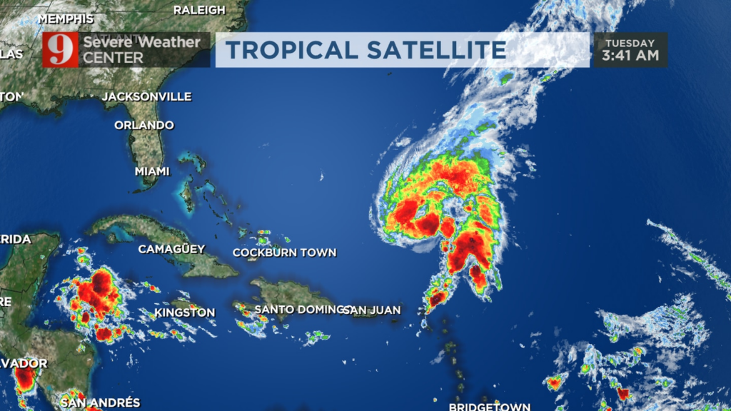 El huracán Tammy continúa girando en el Atlántico, TD 21 trae fuertes lluvias a Nicaragua - WFTV
