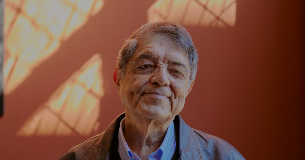 Novelista nicaragüense traicionado por la revolución que ayudó a crear