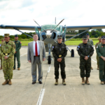 Estados Unidos trajo a El Salvador una aeronave Cessna para misiones humanitarias y de vigilancia.