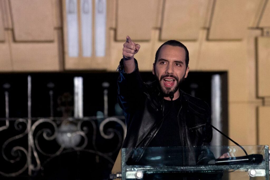 A pesar de las cuestiones constitucionales, el presidente salvadoreño Nayib Bukele se ha ofrecido a postularse para la reelección.