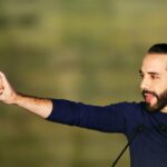 Congreso de El Salvador permite al presidente dejar su cargo y postularse a la reelección