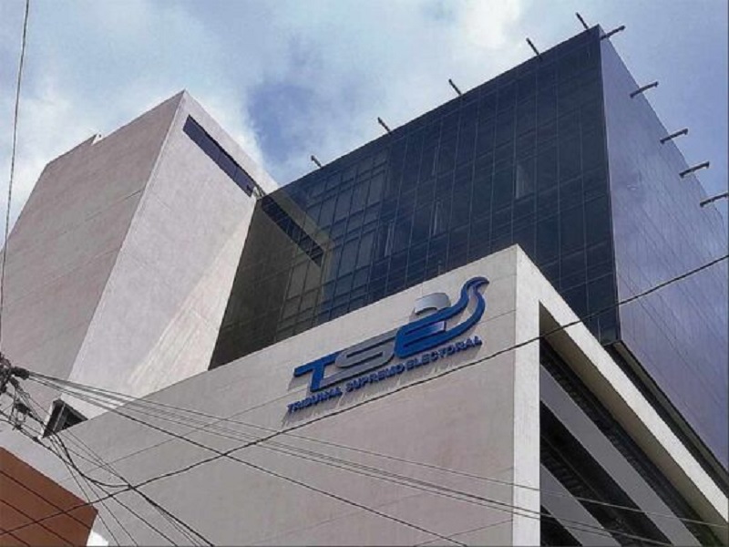 Diez partidos políticos de El Salvador buscarán parlamentarios