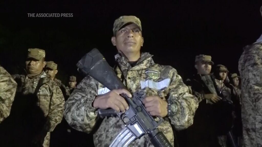El Salvador envía 4.000 fuerzas de seguridad a 3 comunidades para perseguir a pandilleros