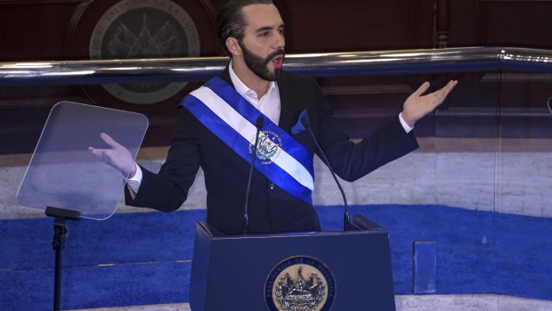 El rally de bonos de Bukele que promociona Bitcoin atrae a JPMorgan y Eaton Vance