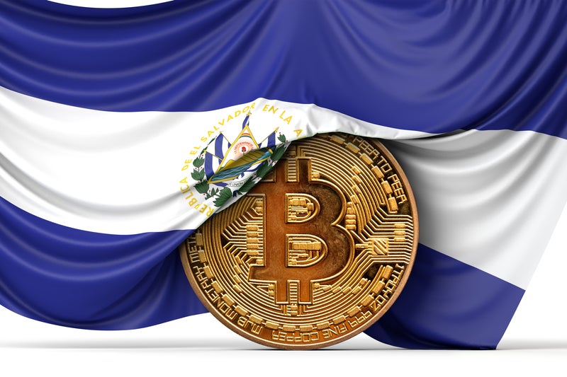 ¿Tienes 1 millón?  ¿USD Bitcoin?  Si es así, puedes mudarte a Crypto Haven El Salvador de forma permanente.