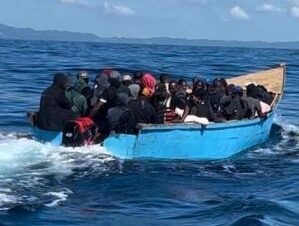 Hoy CBP detuvo a 63 migrantes de República Dominicana y Haití a bordo del Yola cerca del suroeste de Puerto Rico.