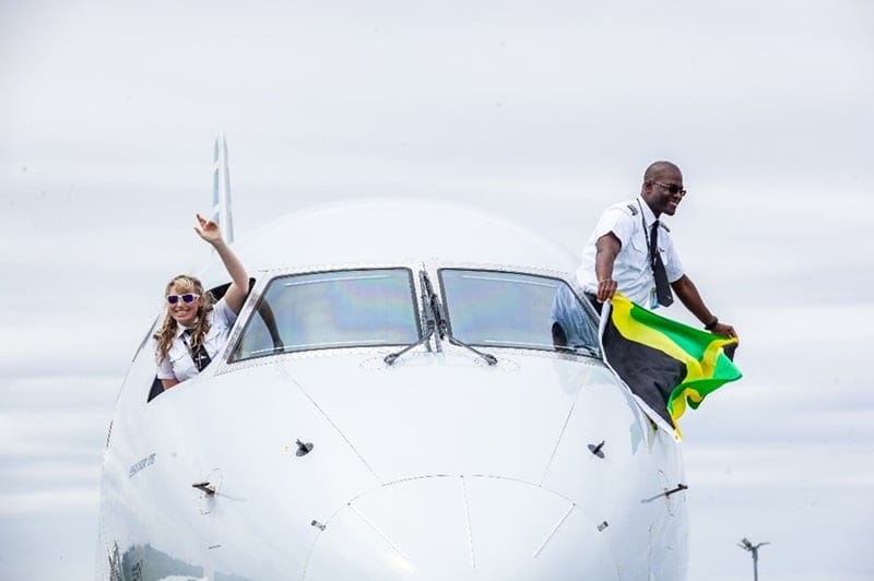 Nuevo vuelo sin escalas de Jamaica desde Miami International a Ian Fleming en American Airlines