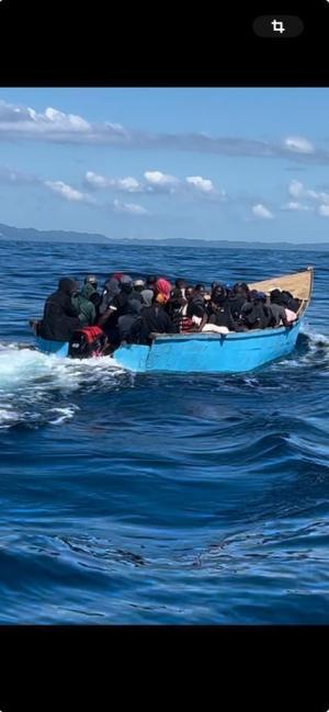 CBP detiene a 63 migrantes de República Dominicana y Haití a bordo del Yola frente al suroeste de Puerto Rico