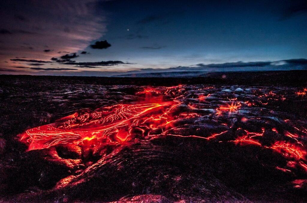 Advertencia de erupción de volcán en Hawái después de terremotos