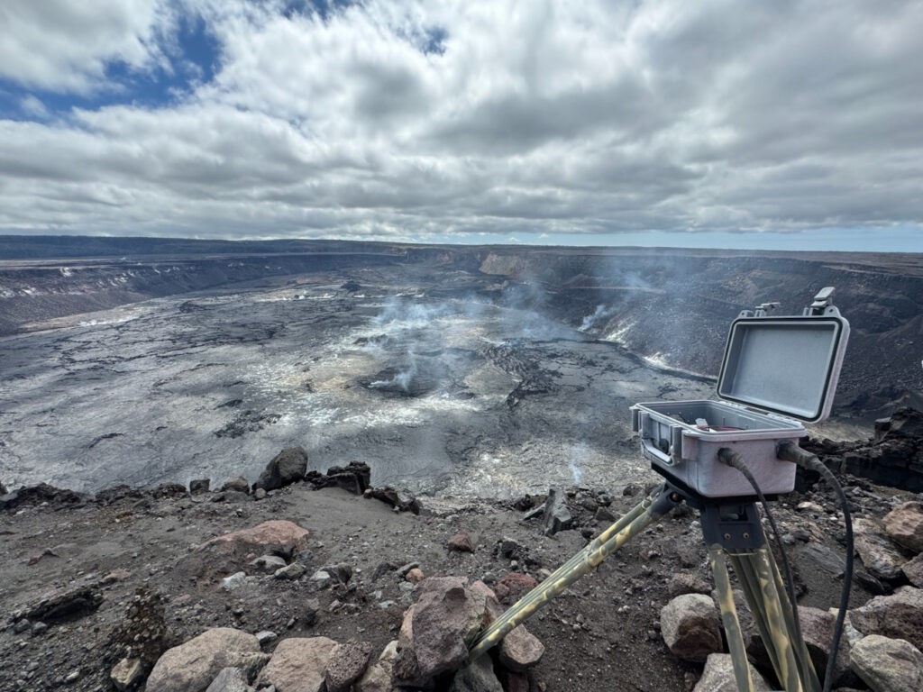 La mayor actividad de Kīlauea incita a los científicos a actualizarse diariamente
