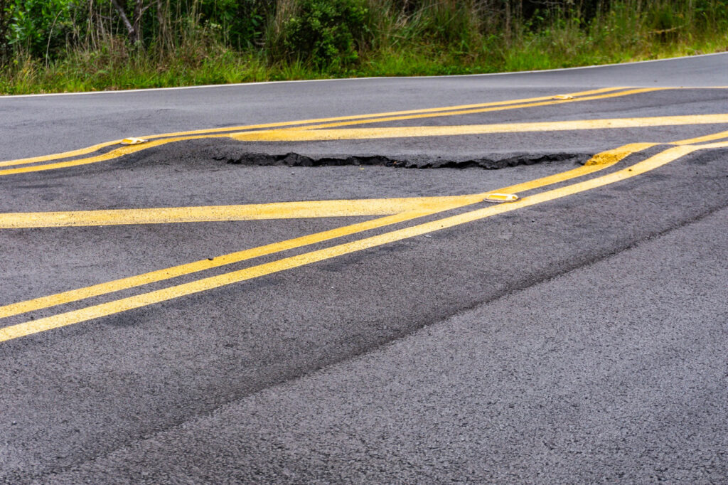 Crater Chain Road se reabre a los vehículos después de la intrusión de magma