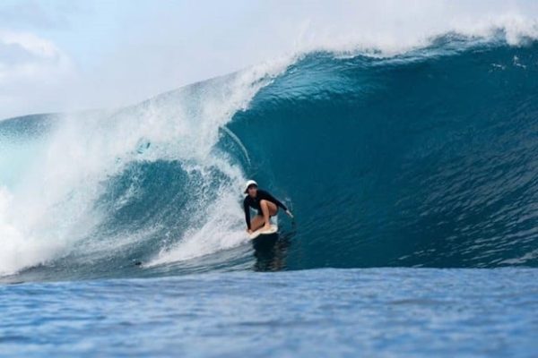 Surfista nicaragüense aspira al oro olímpico