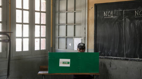 La nación insular africana elige una nueva asamblea nacional