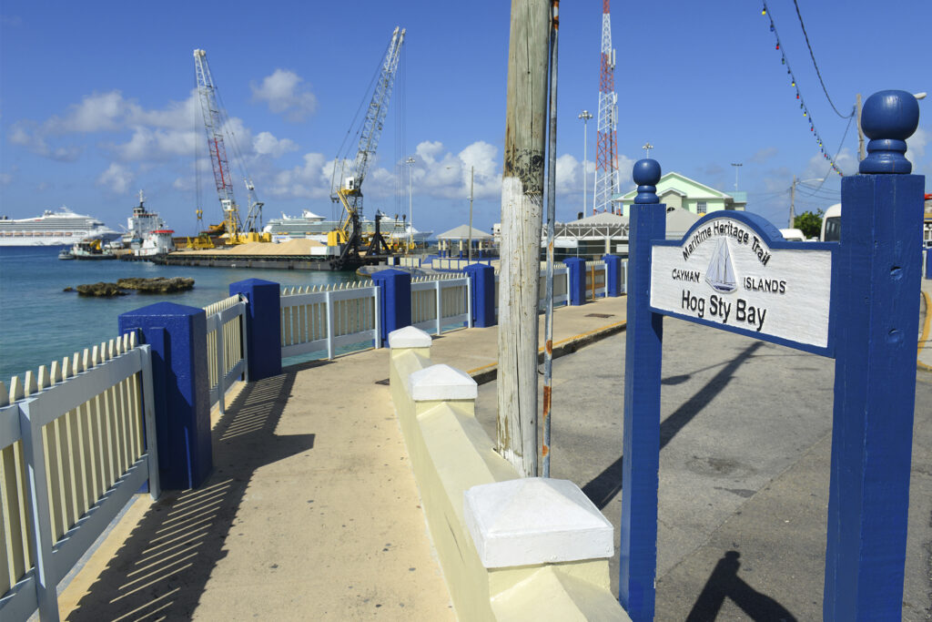 Hog Sty Bay en el Maritime Heritage Trail