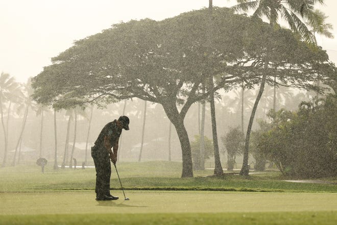 CT Pan toma el primer tee en la gira final del Sony Open en Hawaii 2025 Club de campo Waialae.
