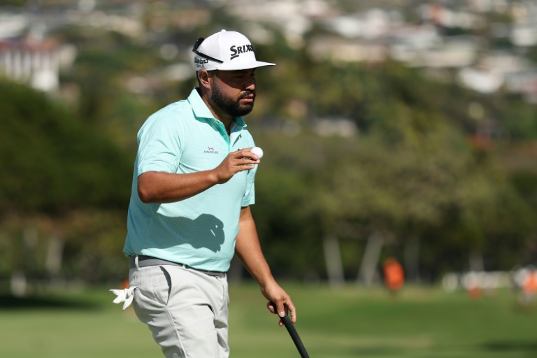 Spawn dispara un 65 para tomar el liderato de la PGA de Hawaii mientras Fishburn se desvanece