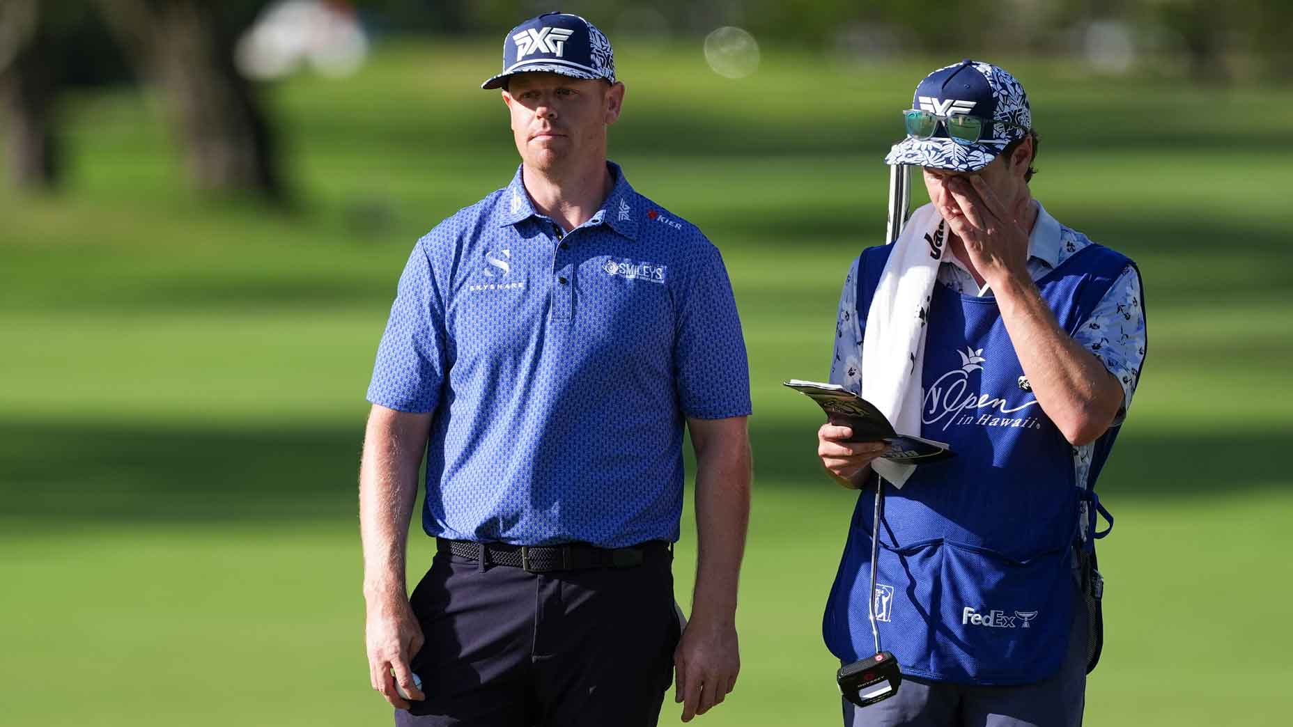 Patrick Fishburn en el octavo green de la segunda ronda del Sony Open de Hawái en el Waialae Country Club en 2025. 10 de enero Honolulú, Hawái.