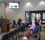 Resulta que los habitantes de Milton hacen una contribución a 2 Park ofrece Milton News