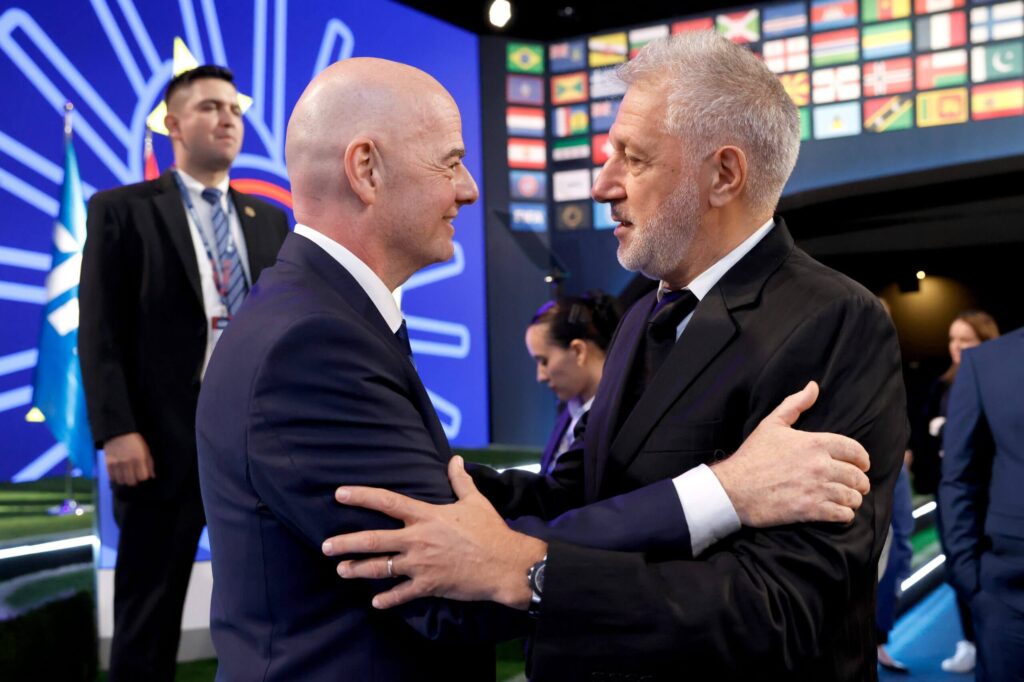 Fifpro está jugando en política deportiva que no está interesado en los problemas: el jefe de la FIFA, Emilio García,