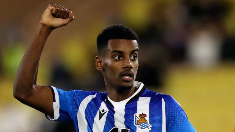 La Real Sociedad Alexander Isak celebra su objetivo a través del grupo de la Liga Europea entre Mónaco y Real Sociedad - 2021. Jueves el 25 de noviembre