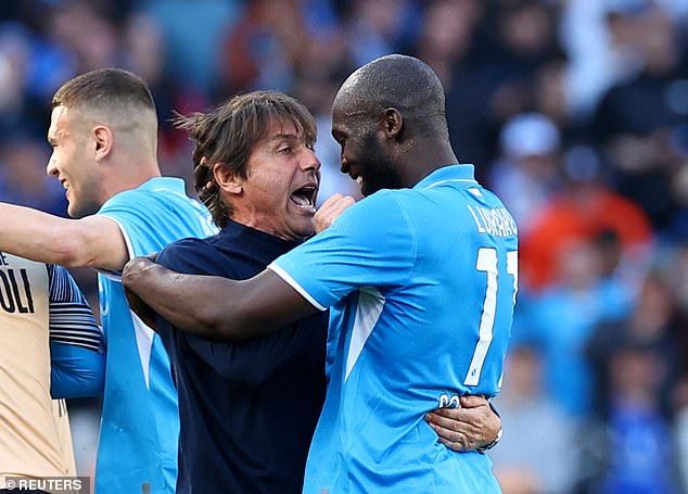 En cambio, el delantero llamó a Antonio Conte con el que ganó el título de la Serie de la temporada pasada