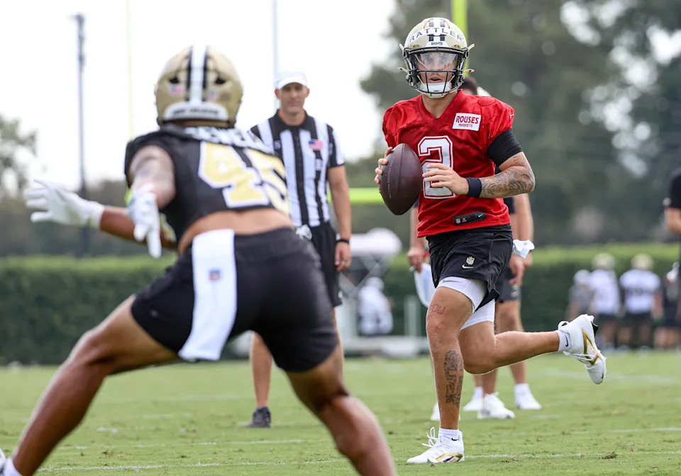¿Quién tiene una ventaja de QB1 entre los Saints Spencer Rattler, Tyler Shougho y Jake Haner? «Fui el mejor jugador en el campo», dice uno de ellos