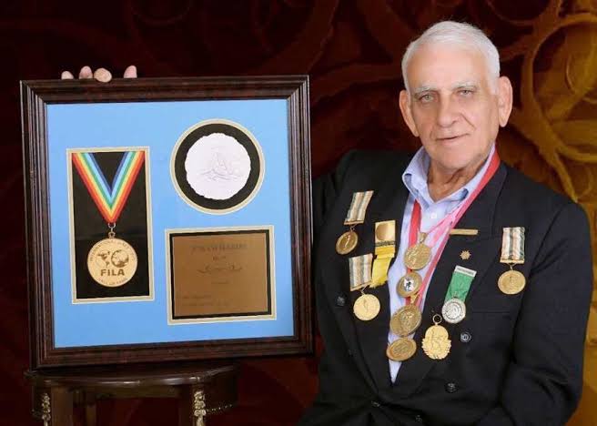 El primer campeón olímpico de Irán Habibi murió a los 94