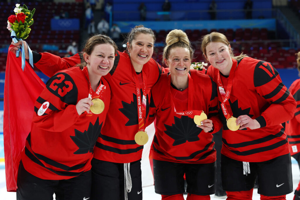 A medida que el equipo de Canadá se prepara para los Juegos Olímpicos de Milán se desarrolla junto con PWHL