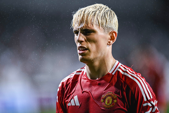 Amigo durante la temporada - Manchester United antes de Hong Kong