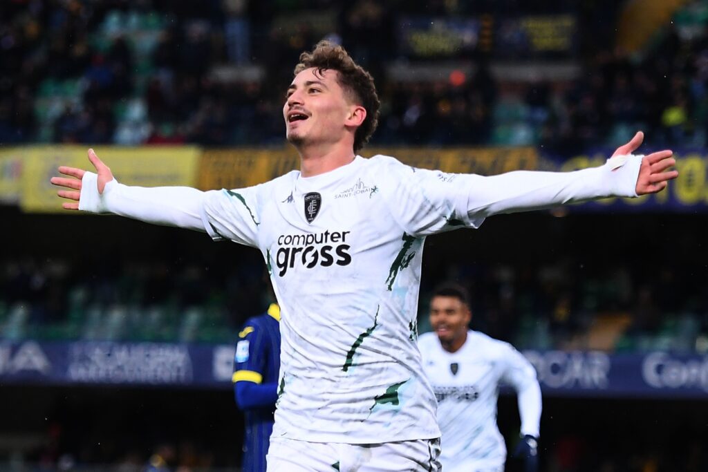 Acuerdo de Cagliari para el delantero Inter Sebastian Esposit, amenazó con romperse