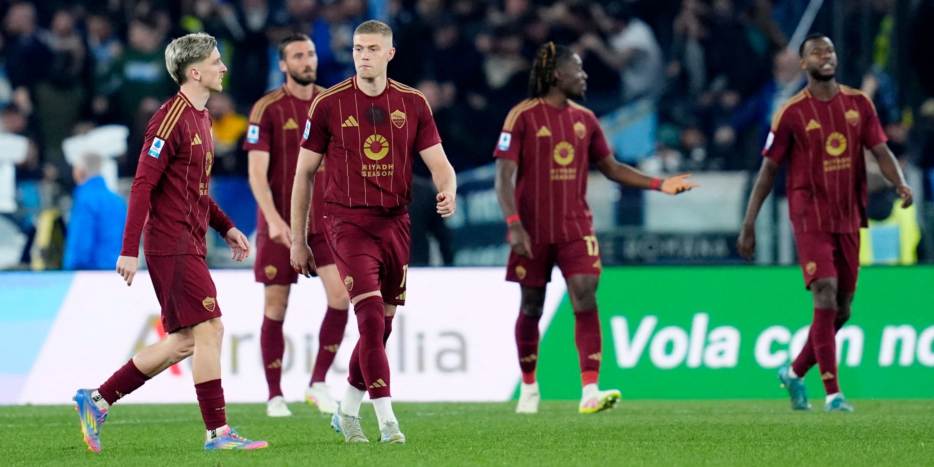 Cuando Roma Artem Dovbyk parece ser rechazado después de eso