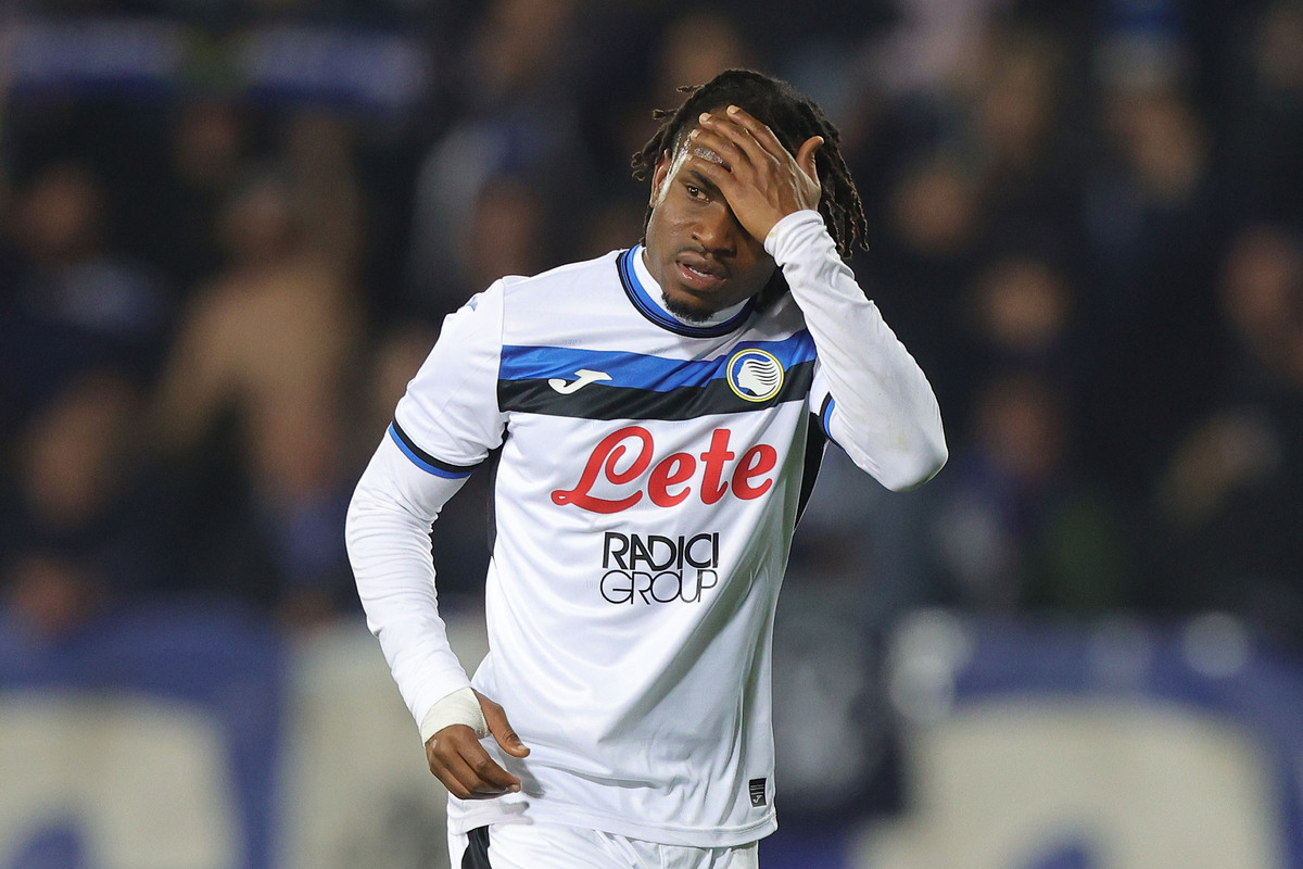 Empoli, Italia - 23 de febrero: Atalanta BC Ademola Lookman reacciona durante la Serie A Empoli y Atalanta Stadio Carlo Castellani en 2025. 23 de febrero Empoli, Italia. (Foto de Gabriele Ground/Getty Images)