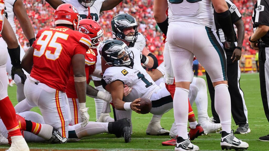 Noticias de la NFL: Eagles Loeman dispara a los críticos de Tush Push