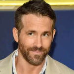 «Soy no maga»: Ryan Reynolds critica la política de identidad, acredita las raíces canadienses para el éxito de Hollywood
