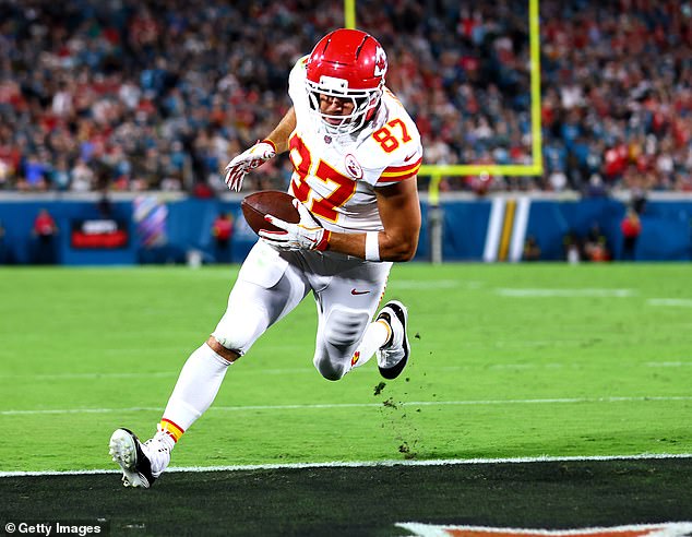 Travis Kelce hace más historia en Chiefs-Jaguars Game porque el ícono de la NFL establece un nuevo récord de todos los tiempos
