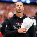 Cardinals sancionaron al entrenador Jonathan Gannon por un corte lateral con un jugador