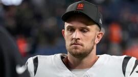 A medida que se acerca el período comercial de la NFL, el mercado de QB permanece tranquilo, a pesar de los grandes nombres en el banco
