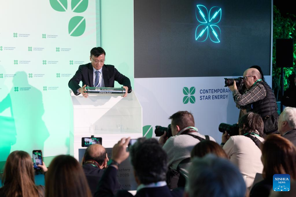 CATL y Stellantis inician la construcción de una planta de baterías LFP en España-Xinhua