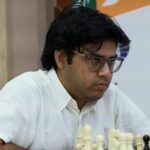 Ajedrez: Dificultad de Pranav V y Aryan Tari