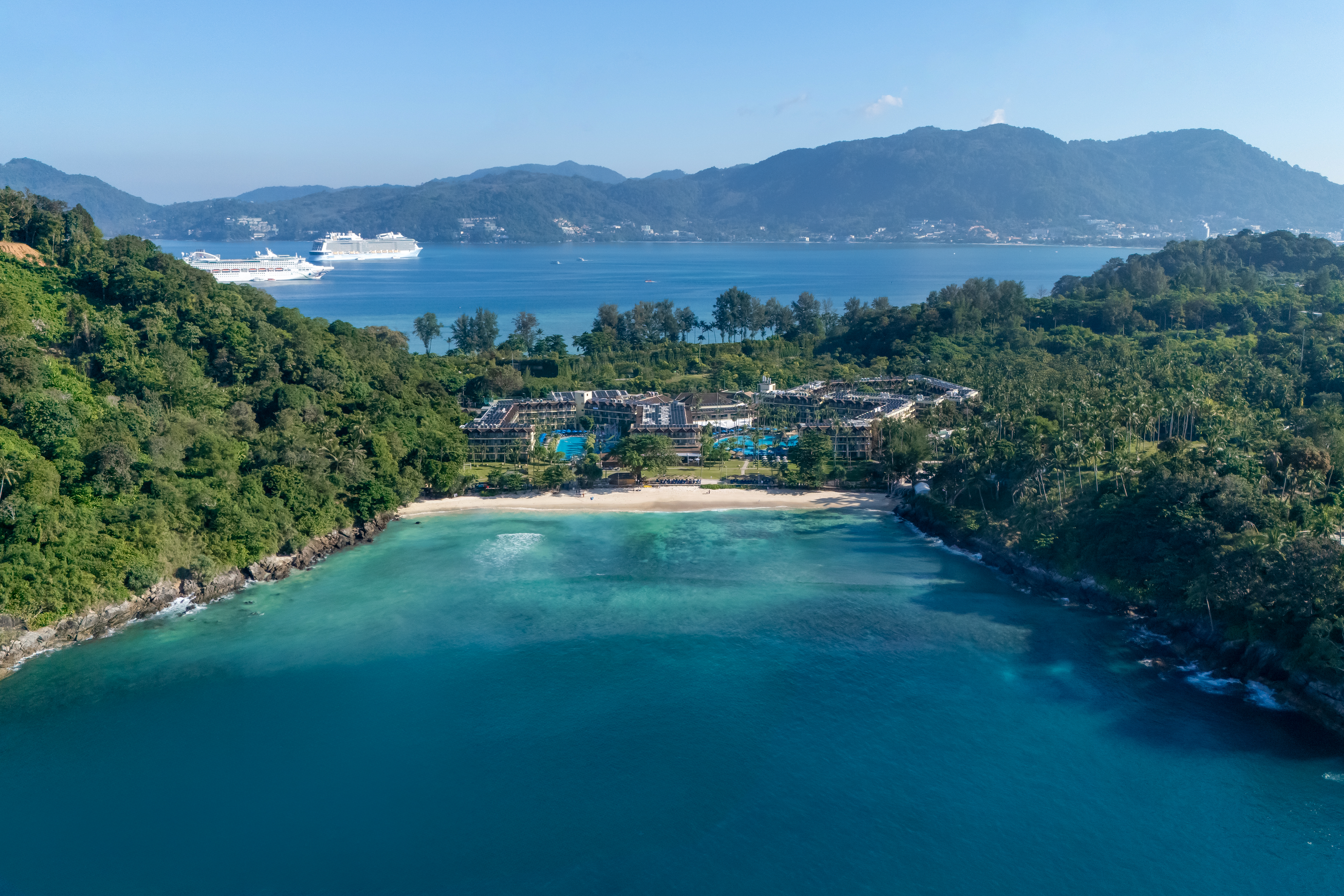 Phuket Marriott Resort & Spa, Playa Merlín. El mejor resort familiar en Phuket.