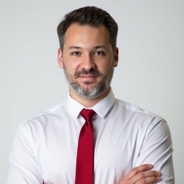 Rob Salak (Cortesía/Ciudad de Suffolk)