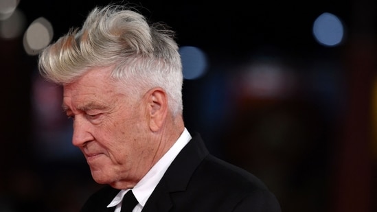 El escritor, cineasta y tres veces nominado al Oscar al mejor director David Lynch murió el 16 de enero a la edad de 78 años tras una batalla contra el enfisema, una enfermedad pulmonar crónica. Lynch recibió tres nominaciones al Oscar al Mejor Director por su trabajo en Blue Velvet, The Elephant Man y Mulholland Drive. (AFP)