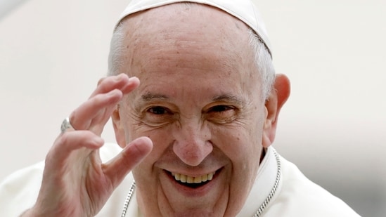 El Papa Francisco, el primer líder de la Iglesia Católica Romana en América Latina, murió el 21 de abril después de sufrir un derrame cerebral e insuficiencia cardíaca mientras luchaba contra una doble neumonía (AP)